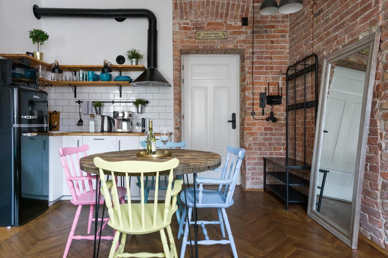 Discover - 3 Rakowicka St - Amazing Loft Near Main Station - Netflix Apartment Krakow